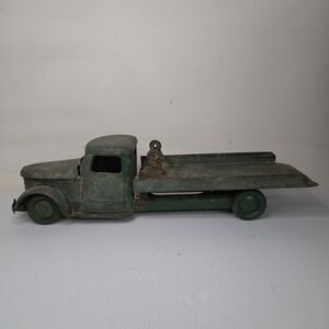 Vintage Strutco Flat bed Hauler‎